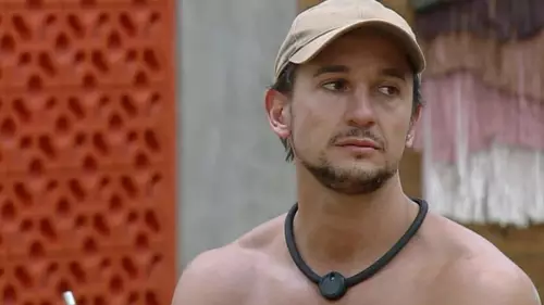 Mesquita é o primeiro salvo pelo público contra Ray e Toninho na reta final de A Fazenda