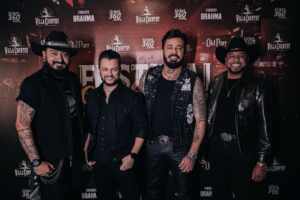 Traia Véia e Marília Tavares brilham no Villa Country em festival sertanejo na véspera de feriado