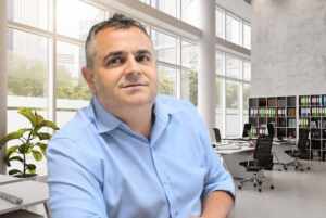 De faxineiro a franqueador: a inspiradora trajetória de Roberto Pedroso