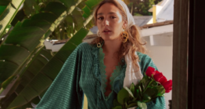 Sofia Brasil comemora sucesso da música “Casa, beija ou mata” nas plataformas digitais