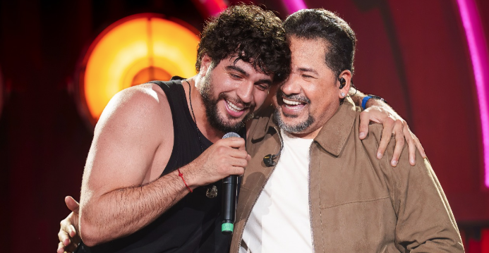 Zezo celebra Top 22 do YouTube com “Naquela Mesa”, feat com Nattan do DVD “Sem Fronteiras” Captura de Tela 2025 11 25 as 15.23.05