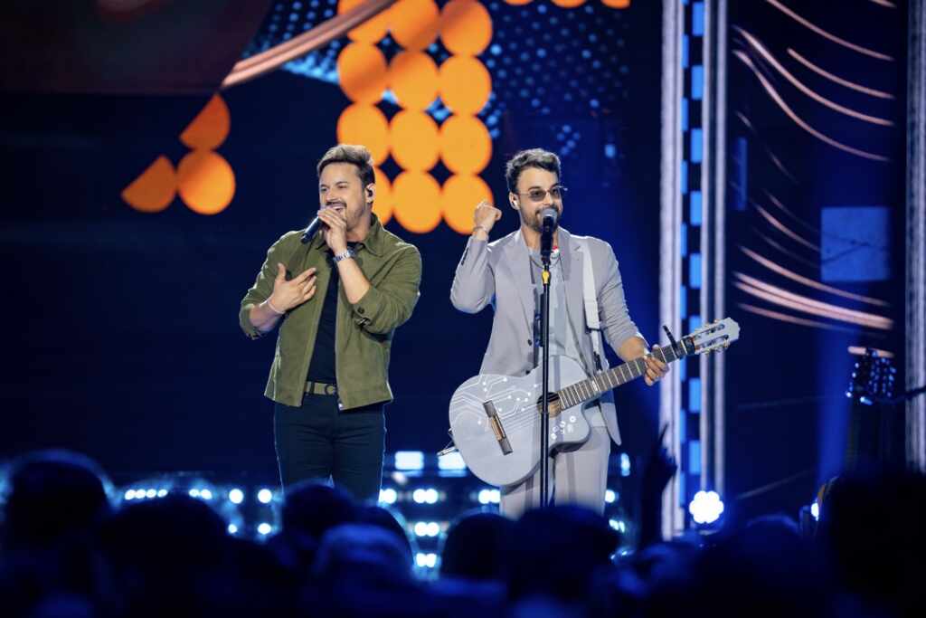 Com Jorge & Mateus e Zé Neto & Cristiano, Clayton & Romário registram novo projeto em grande estilo Clayton Romario por Cadu Fernandes 4126