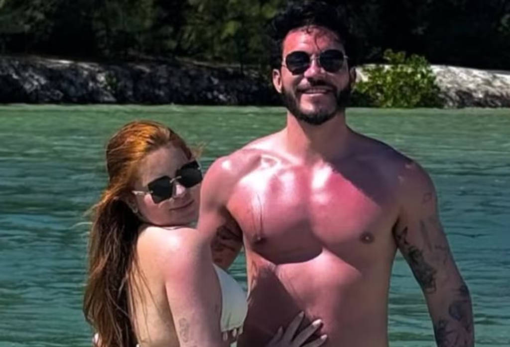 Eliezer revela que só fez vasectomia após “ameaça” de Viih Tube Eliezer conta como Viih Tube o convenceu a fazer vasectomia: 'Fui ameaçado de ficar sem sexo'