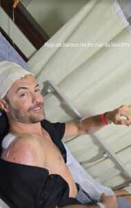 Kayky Brito sofre novo acidente de bicicleta e tranquiliza fãs nas redes sociais