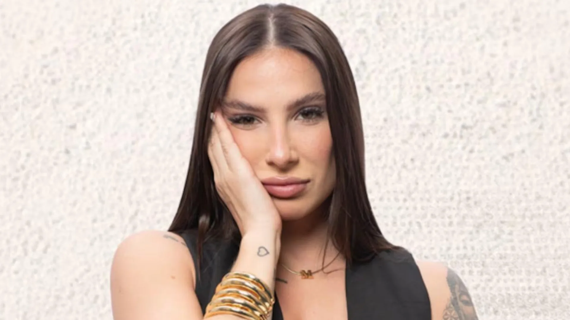 Martina é expulsa após confusão em festa