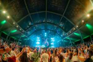 Capital Inicial celebra 25 anos do “Acústico MTV” no Baile do Hawaii do Clube Mogiano