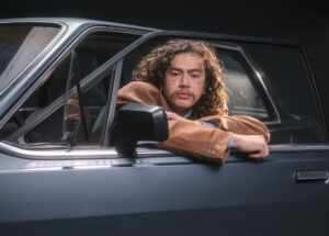 Whindersson Nunes lança seu primeiro álbum de estúdio “Se Eu Sofresse em 1985”