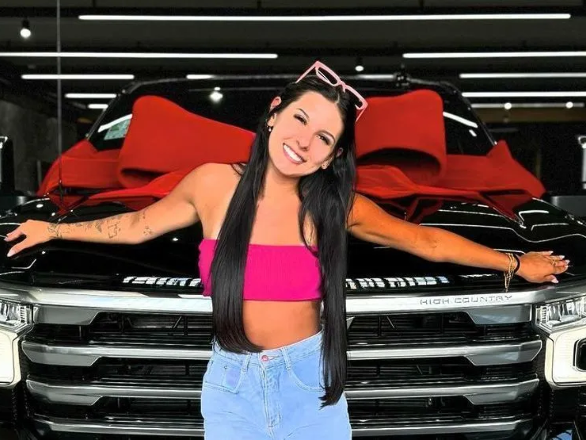 Ana Castela decide vender caminhonete de R$ 500 mil e relembra história do veículo