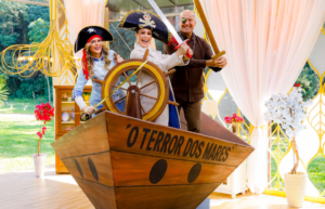 Visita do Chocolatier Alê Costa e aventura pirata agitam a tenda do Bake Off Brasil neste Sábado (15)