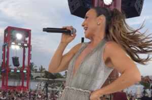 Ivete Sangalo prestigia pré-Carnaval de Xanddy em Salvador e revela bastidores