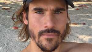 Nicolas Prattes faz história ao vencer Prêmio como Melhor Ator Protagonista de Telenovela Romântica