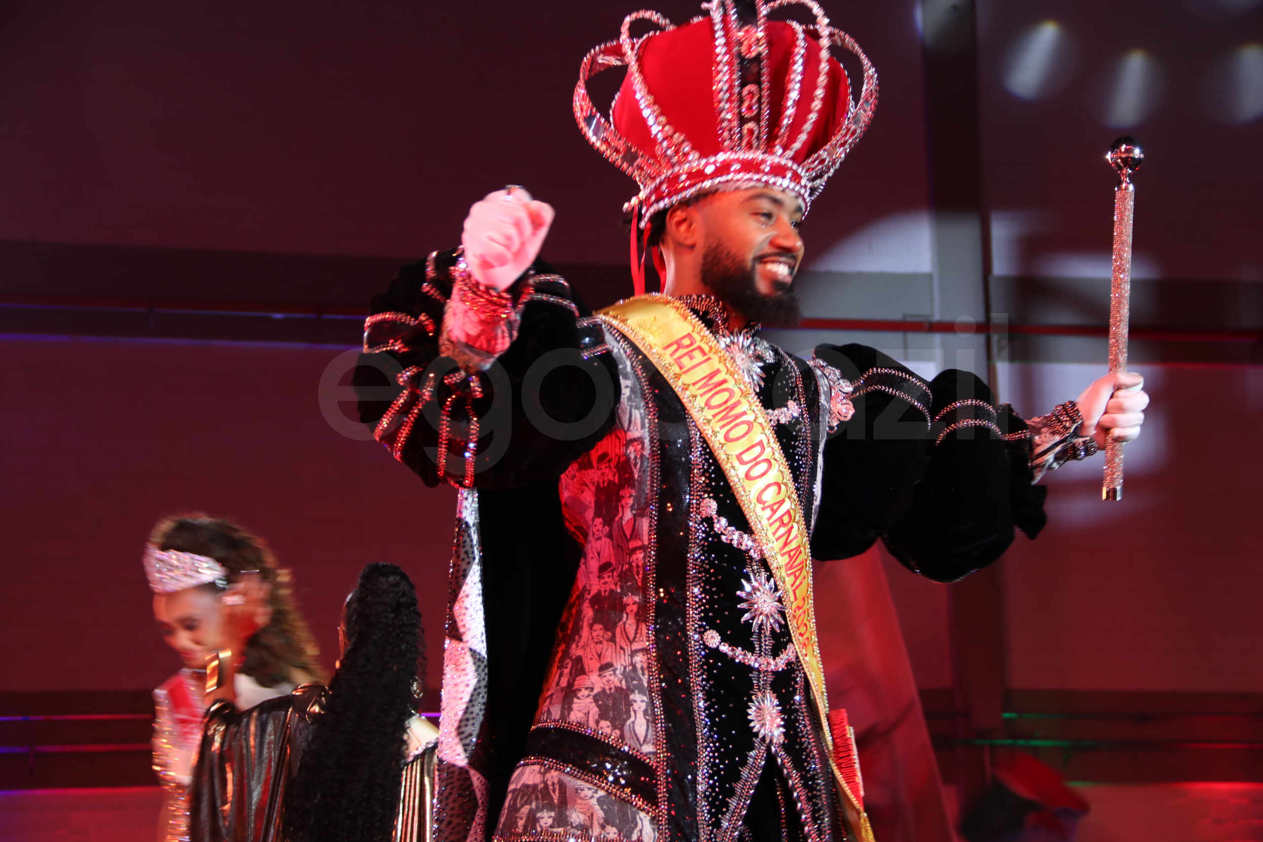 André Luiz, coroado Rei Momo (@vaivaioficial) - Foto: EGOBrazil
