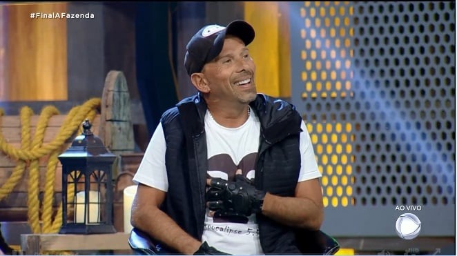 Rafael Ilha venceu A Fazenda 10 - Foto: Reprodução / Record TV