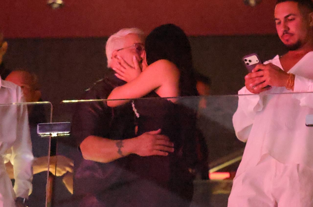 Belo e Rayane Figliuzzi curtem show de Alcione em clima de romance - Foto: Instagram