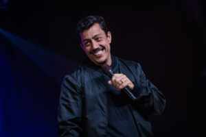 Renato Albani conquista a Europa e reúne mais de 10 mil pessoas durante turnê