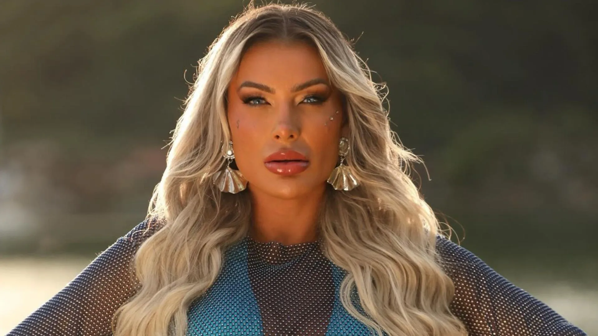 Andressa Urach volta à Sapucaí após 13 anos como musa da Porto da Pedra no Carnaval 2026