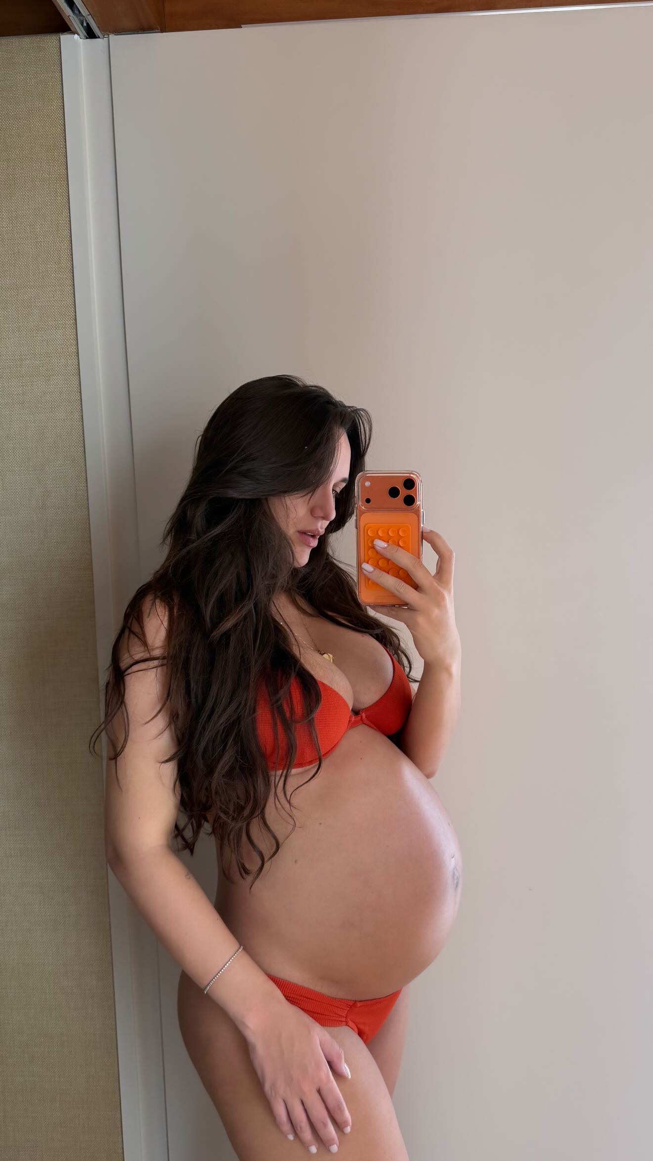 Rafa Kalimann exibe barrigão em nova foto e encanta fãs na reta final da gravidez 11 Rafa Kalimann - Foto: Reprodução/Instagram @rafakalimann