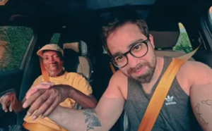 Milton Nascimento reaparece nas redes e emociona fãs com registro raro