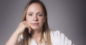 Bianca Araujo: da disciplina militar à excelência nas licitações públicas