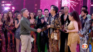 Silvero Pereira vence a Dança dos Famosos 2025