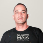 Coluna Silvio Maia