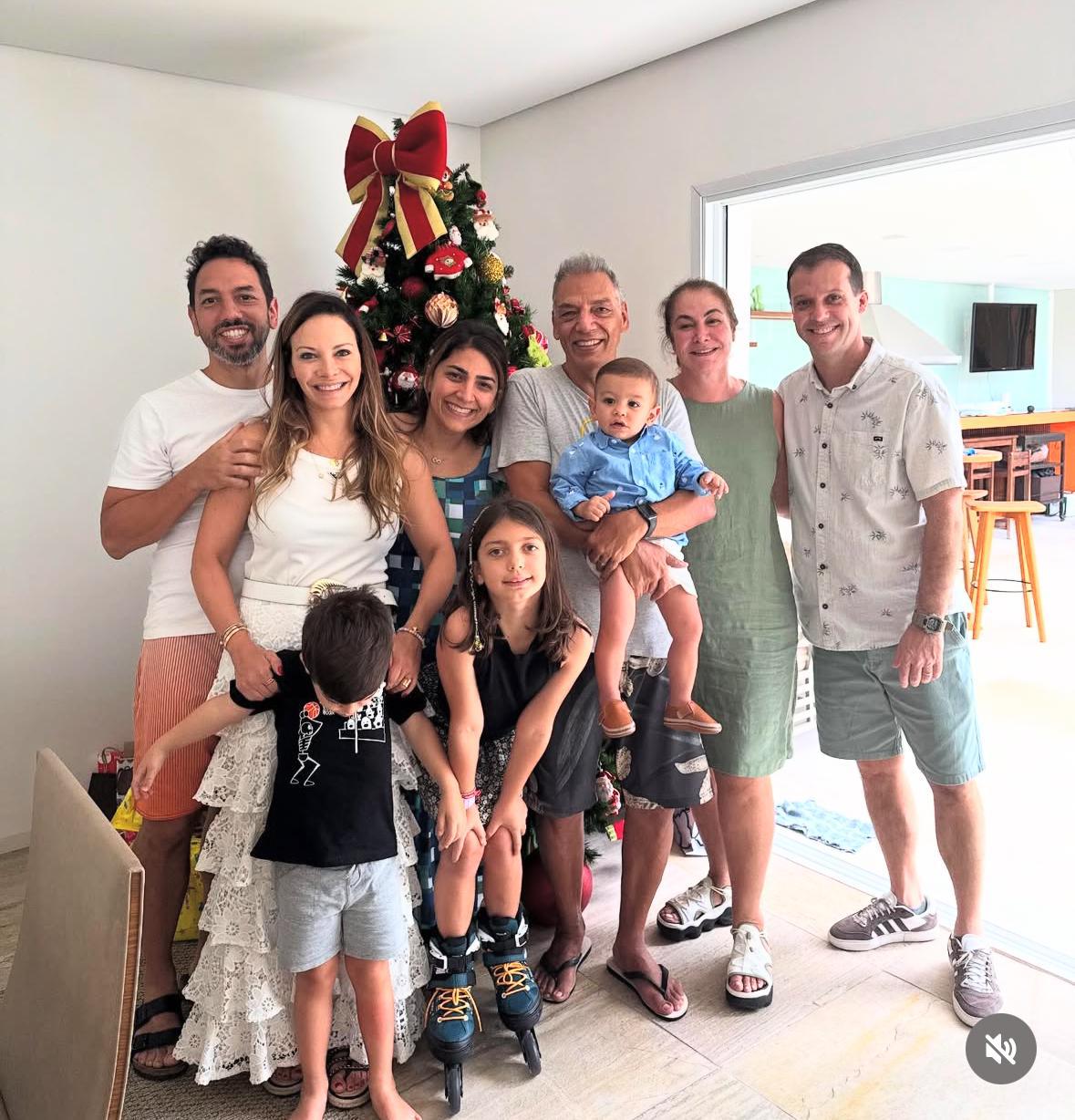 Dra. Vanessa Cairolli celebra o Natal em família em Atibaia 17 Corpo
