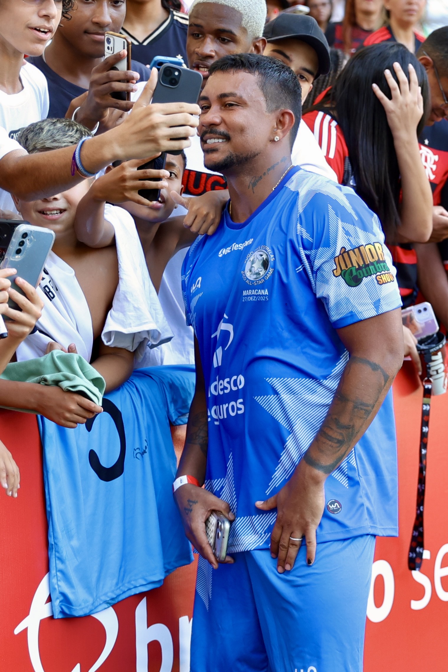 Ludmilla, Xamã, José Loreto e outros famosos marcam presença no Jogo das Estrelas 43 FRF 1615