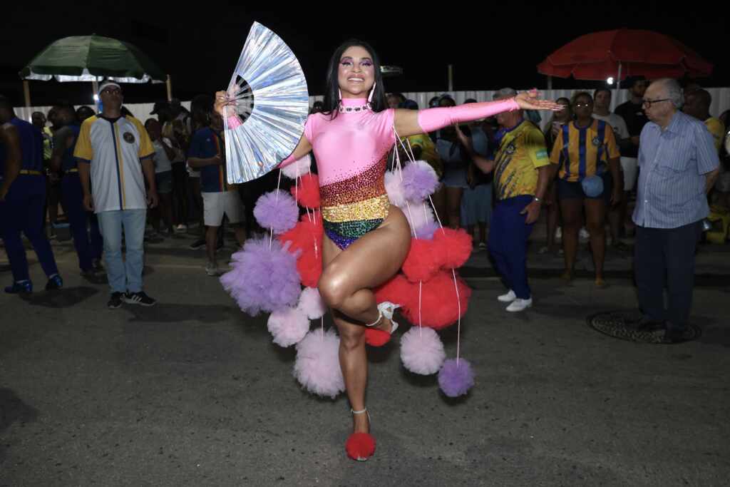 Mileide Mihaile homenageia comunidade LGBTQIA+ no último ensaio de rua da Unidos da Tijuca Mileide Mihaile - Foto: Roberto Filho/BrazilNews