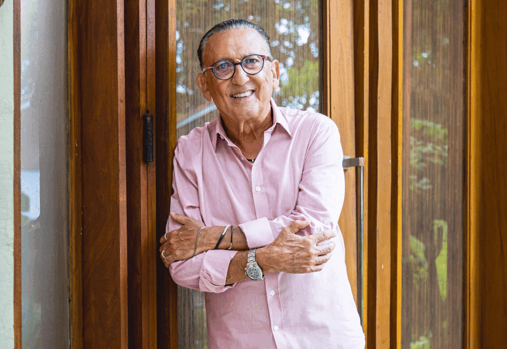 Galvão Bueno é hospitalizado após quadro de pneumonia