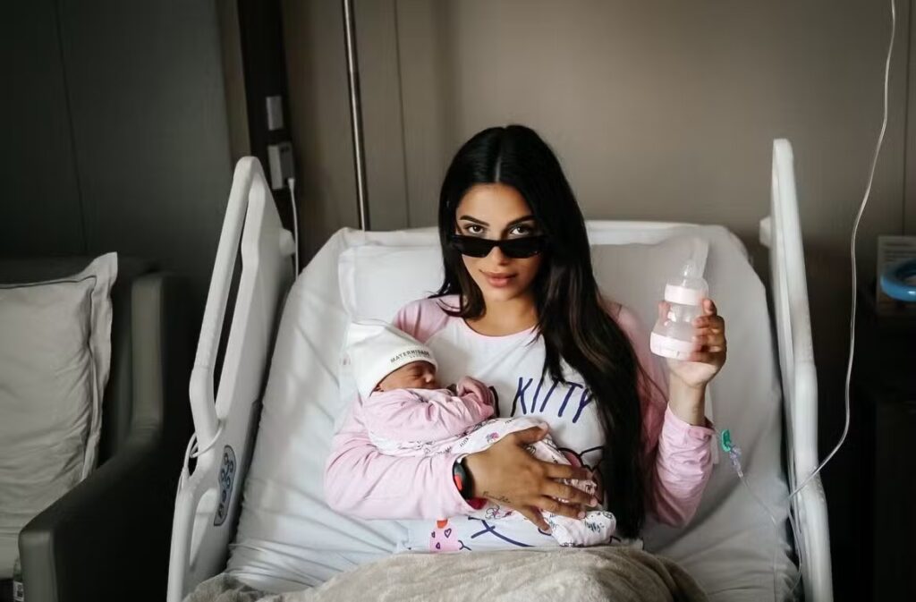 Key Alves posa com a filha e brinca: “Modo mamãe ativado” após nascimento da bebê Key Alves - Foto: instagram