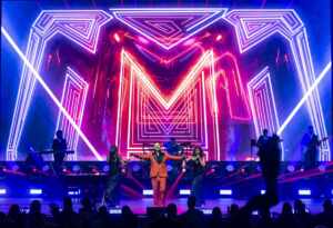 Maurício Manieri se apresenta neste domingo, no Espaço Unimed, com show especial de fim de ano