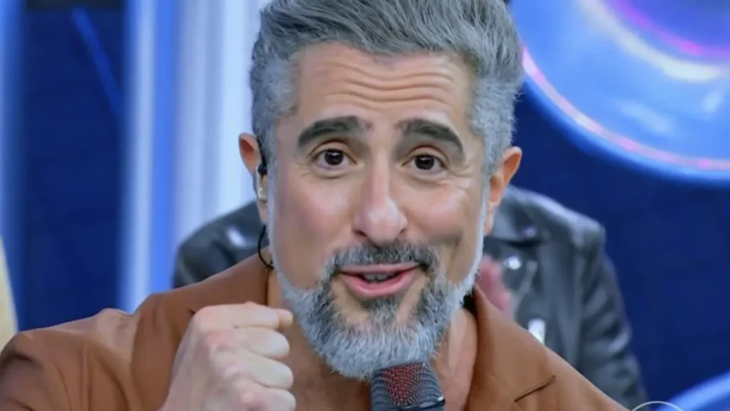 Mion revela por que não falou título de música de Mari Fernandez