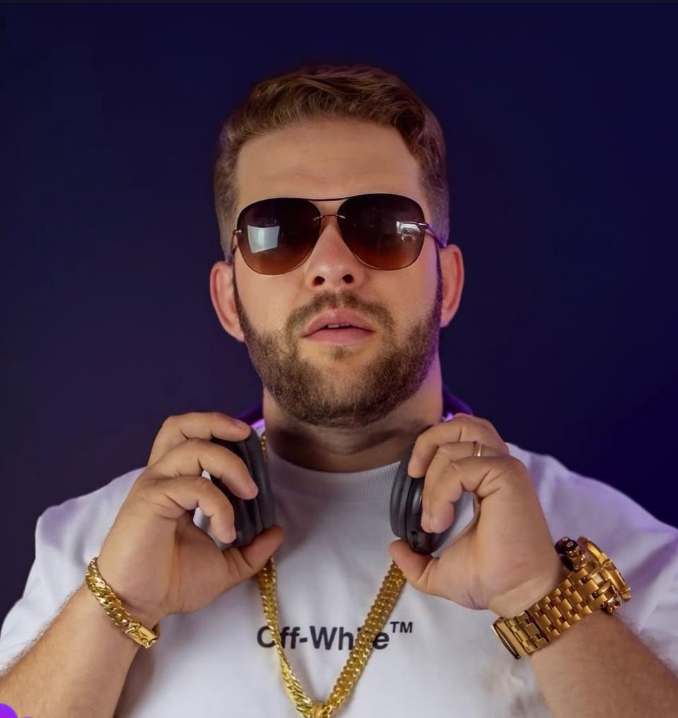 PHOTO 2025 12 13 21 22 10