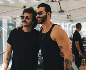 Com Gusttavo Lima, Darick Gyorgy se destaca em temporada recorde de cruzeiros musicais