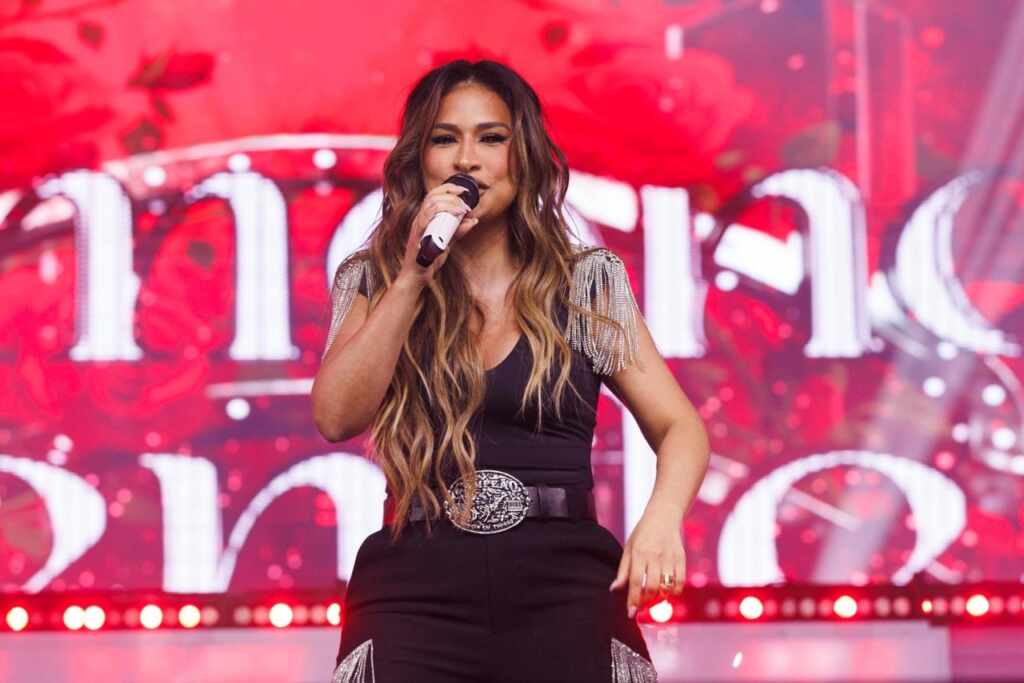 Simone Mendes arrasta multidão em apresentação no Villa Country, em São Paulo c08a1c92 6395 4fa5 ad22 5e14a22572e7