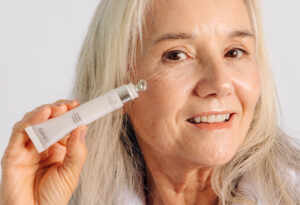 Le Moritz lança sérum com “efeito botox instantâneo sem agulhas” e promete resultado em minutos