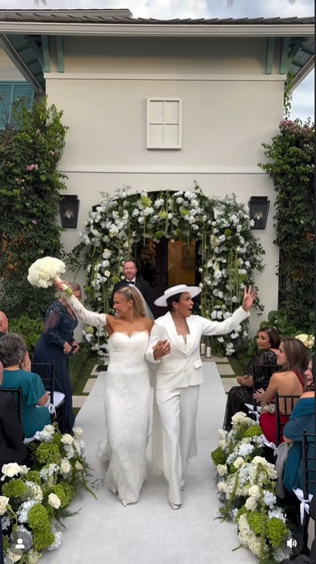 Marta Silva se casa com Carrie Lawrence em cerimônia íntima na Flórida 23 Casamento de Marta Silva e Carrie Lawrence - Foto: Reprodução / Instagram @jcloss_events