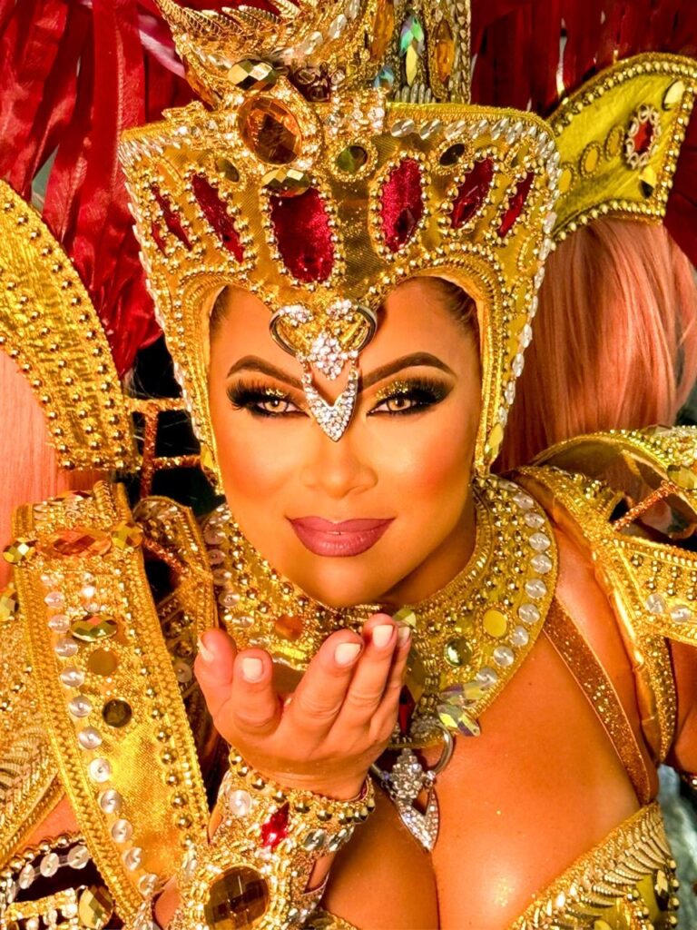 1768712902 145 Sheila Hyppolito Madrinha de bateria da Unidos do Peruche comenta