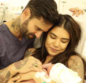 Chef Diego Lozano inicia 2026 com o nascimento da filha Laura