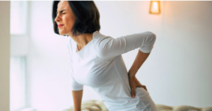 Início do ano acende alerta para dores na coluna