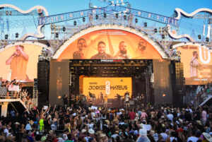 Jorge & Mateus fazem história em cruzeiro temático ao som de um pôr do sol