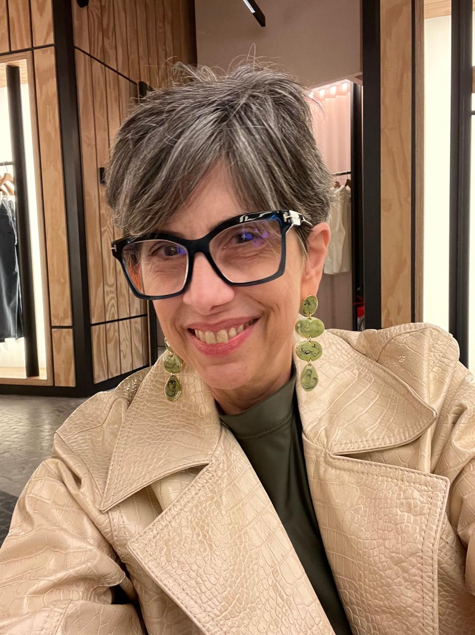 Com olhar apurado, a consultora de imagem Anna Pires destaca as apostas de cores para 2026 11 IMG 20260108 WA0152