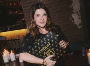 Camarote Nº1 antecipa o Carnaval em São Paulo e revela camiseta da histórica 35ª edição