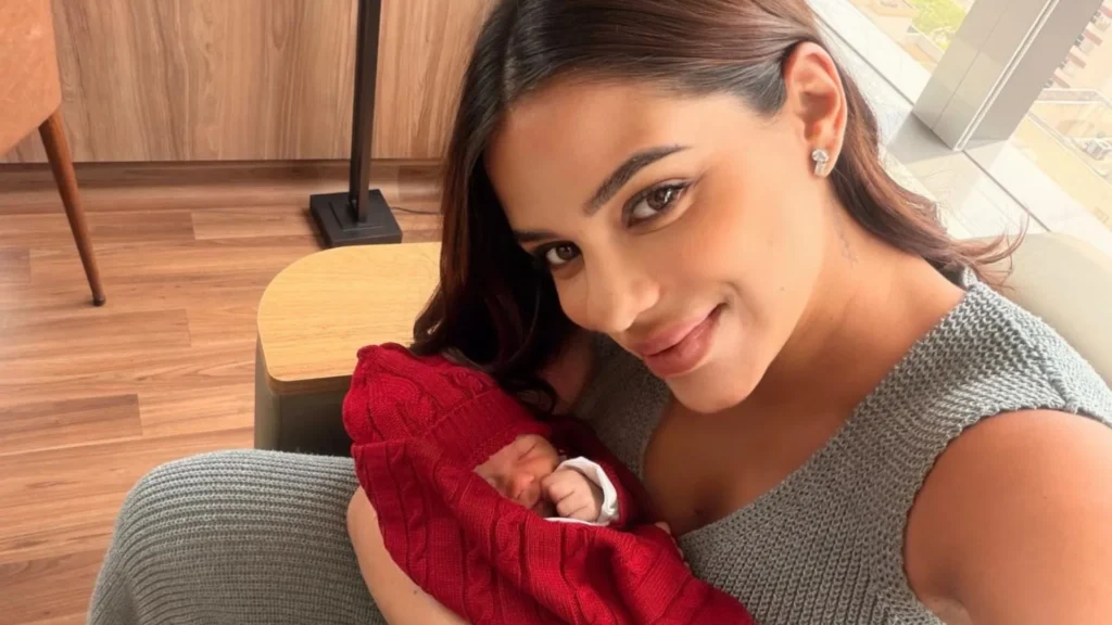 Key Alves desabafa sobre puerpério após nascimento da filha Key Alves desabafa sobre o pós-parto: “Chorando todos os dias”