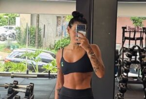 Ana Castela exibe shape definido após treino e fala sobre reencontro com Zé Felipe