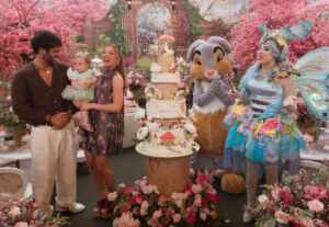 Duda Reis e Du Nunes comemoram o primeiro aniversário de Aurora