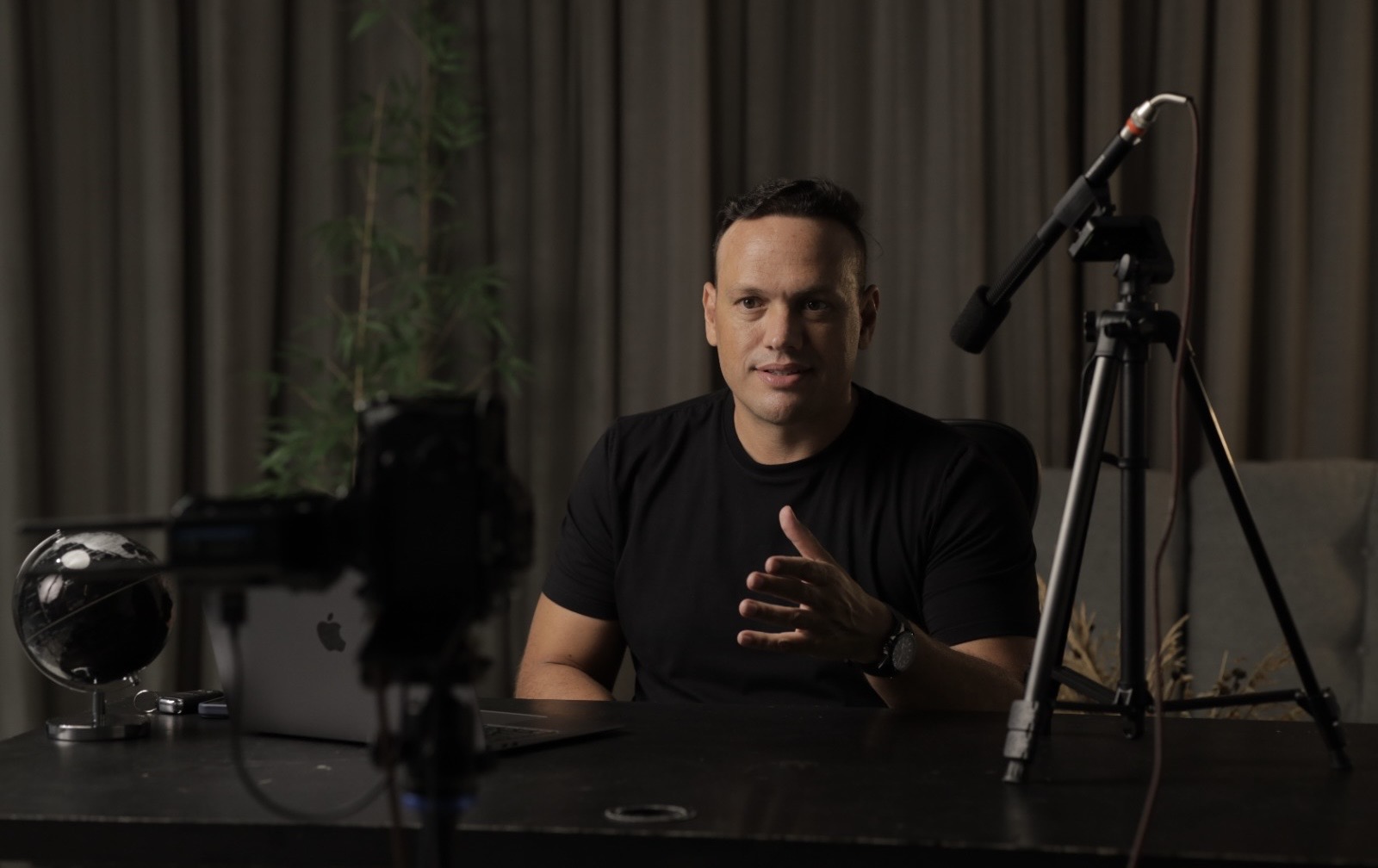 a5b40fa2 71bb 4e72 b1f4 4aa36c81144e