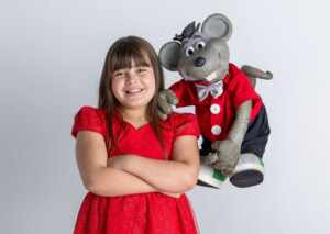 Sandy Mel lança feat com Xaropinho, sucesso do SBT