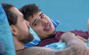 Pedro se irrita no BBB 26 após conselhos e enfrenta nova polêmica fora da casa