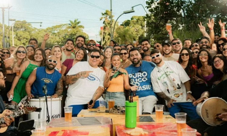 ‘P do Pecado’, do Grupo Menos é Mais, lidera ranking de músicas mais ouvidas no streaming em 2025